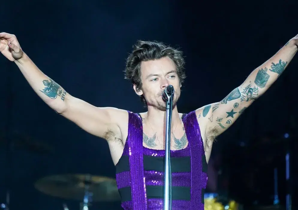 Ile trwa koncert Harry'ego Stylesa? Czas, który zaskoczy każdego fana!
