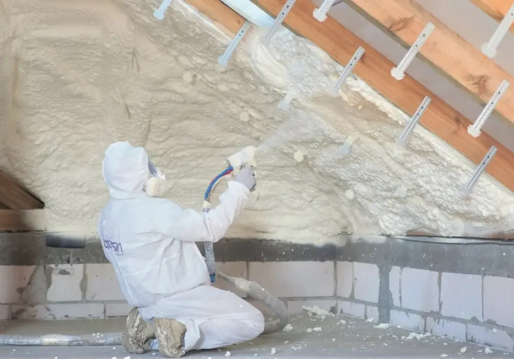 Ocieplenie dachu - Jak wybrać materiał i uniknąć błędów?