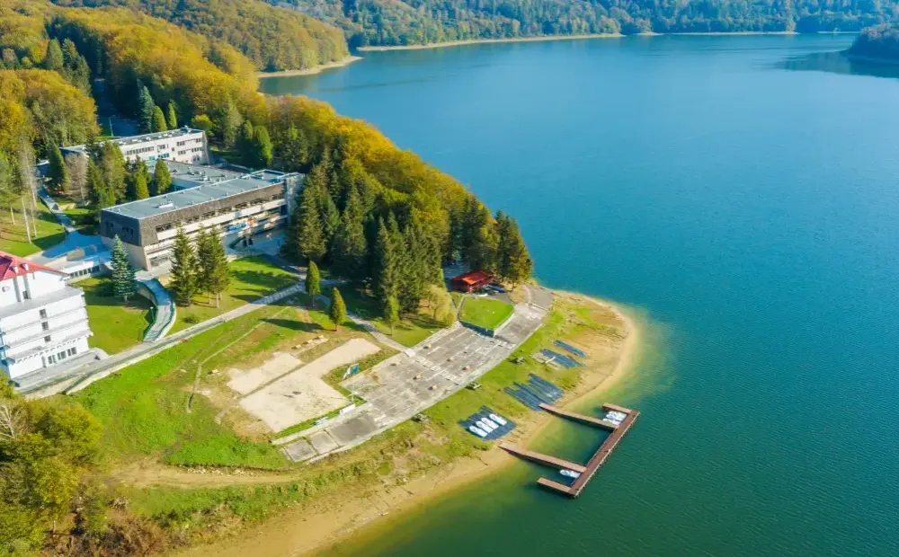 Jezioro Paczkowskie: co zobaczyć i jak dobrze spędzić czas nad wodą