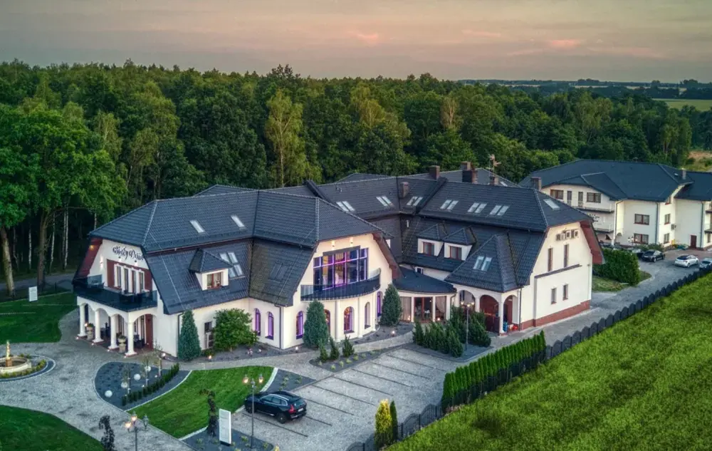 Biały Dom Paniówki: Luksusowy Hotel, SPA & Wesele | Gliwice
