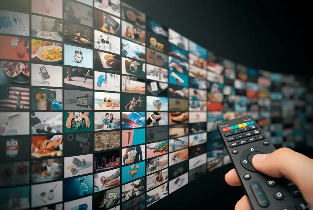 Telewizja hybrydowa - jak działa i jaki sprzęt ją obsłuży?