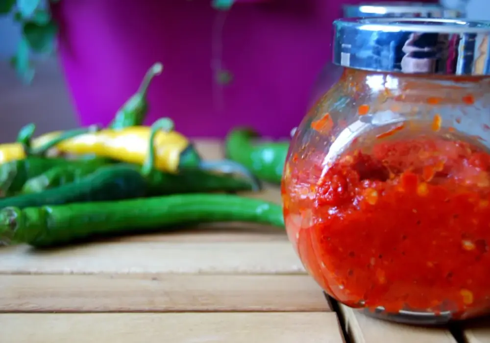 Sambal - jak używać ostrej pasty chili? Przewodnik