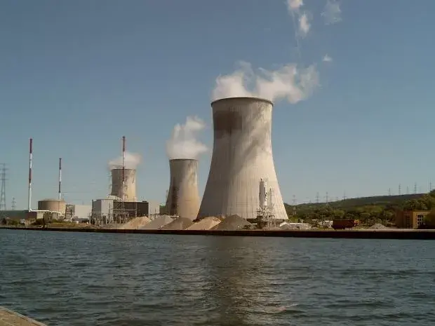 Co to jest elektrownia atomowa i jak wpływa na środowisko?