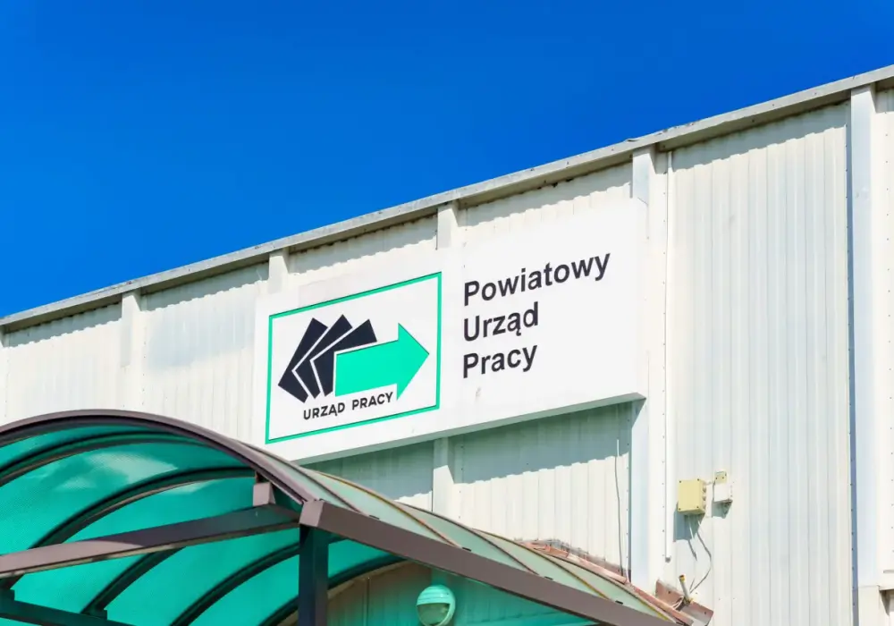 Szukanie pracy przez urząd pracy - Czy to szansa dla specjalisty?