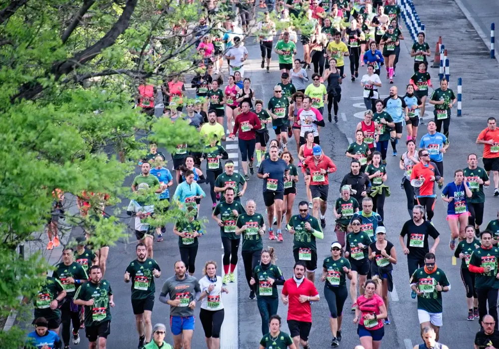 Ile odpoczywać po maratonie? Kluczowe zasady regeneracji i diety