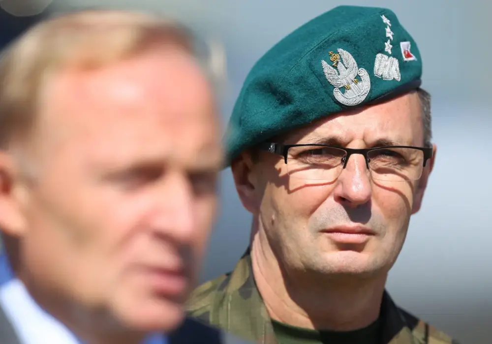 Generał dywizji Marek Tomaszycki: kontrowersje i osiągnięcia w armii