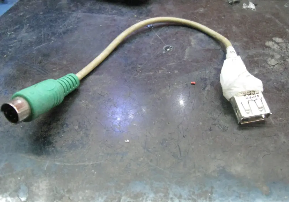 PS/2 na USB: Jak podłączyć starą klawiaturę bez frustracji?
