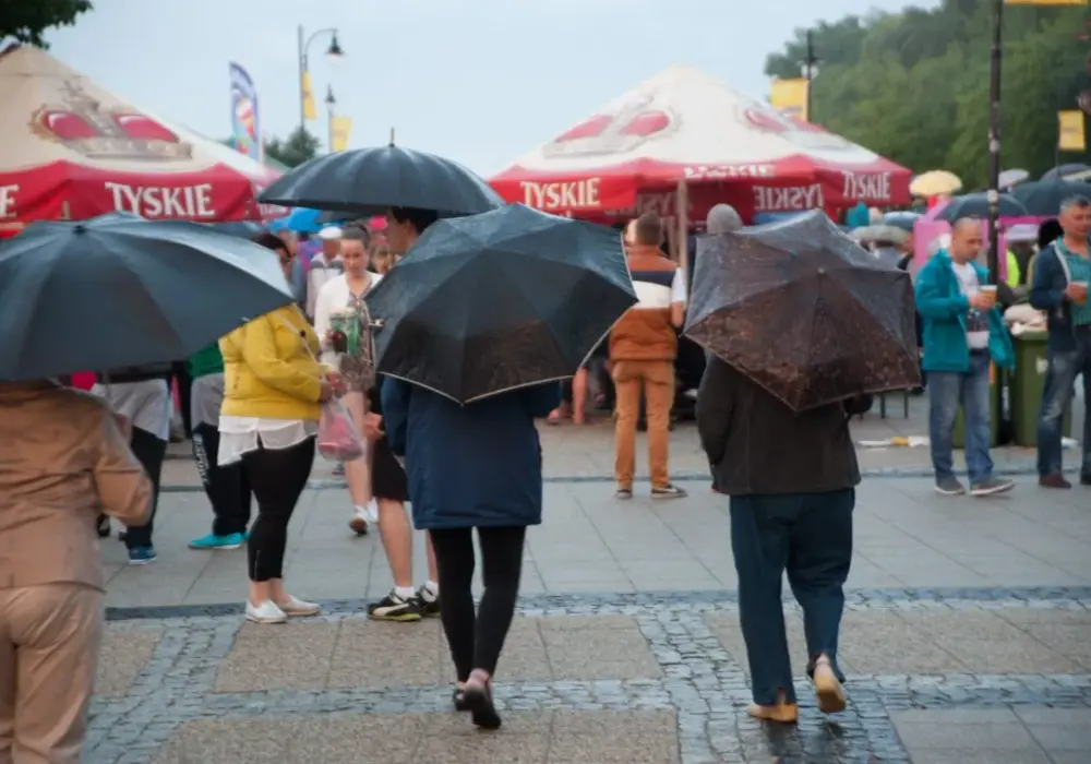 Jak uratować urlop w Ustce podczas niepogody? 7 sprawdzonych rad