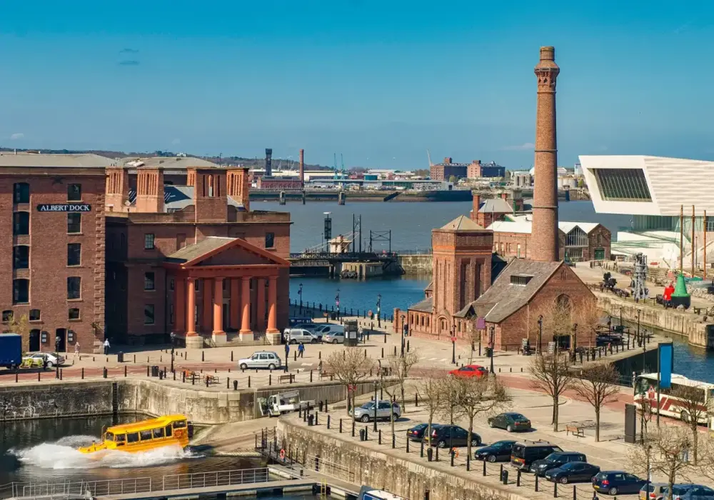 Gdzie leży Liverpool? Położenie i zwiedzanie miasta