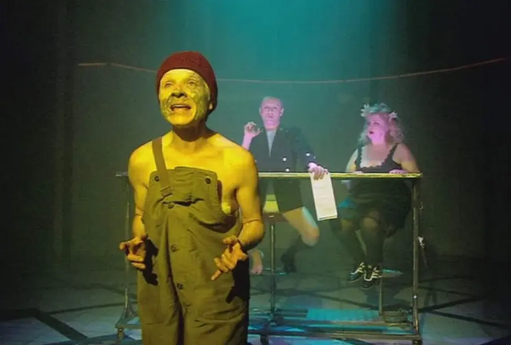 Ninateka spektakle: Odkryj darmowe przedstawienia teatralne online