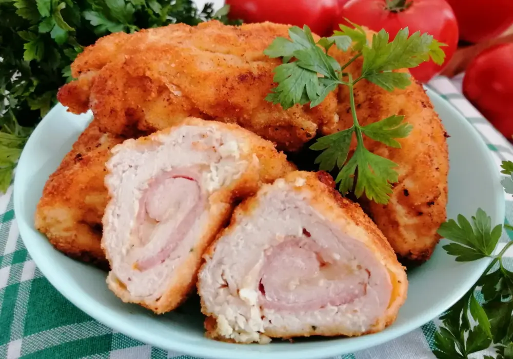 Przepis na dewolay z kurczaka z szynką i serem