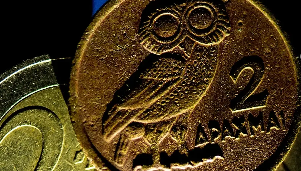 Jaka była waluta w Grecji przed euro? Poznaj historię drachmy