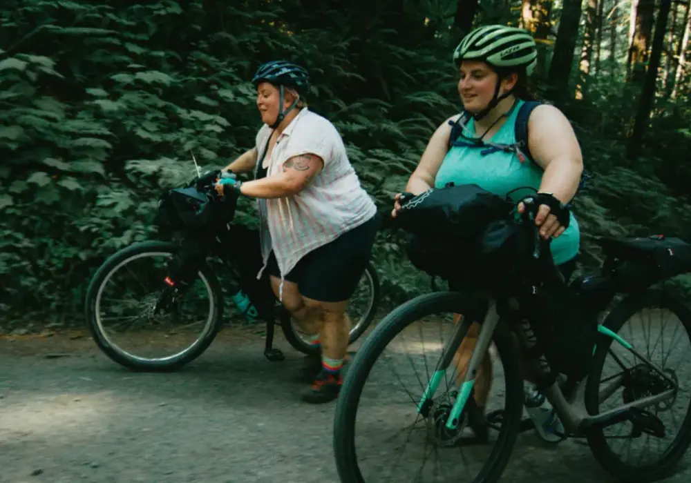 Komfortowa odzież rowerowa dla otyłych: jak wybrać najlepszą?
