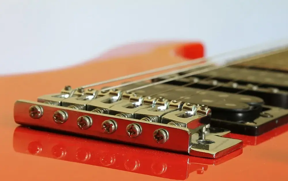 Ile waży gitara elektryczna? Odkryj zaskakujące różnice w wadze!