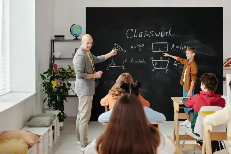 Ile brać za korepetycje z matematyki? Sprawdź średnie ceny w Polsce