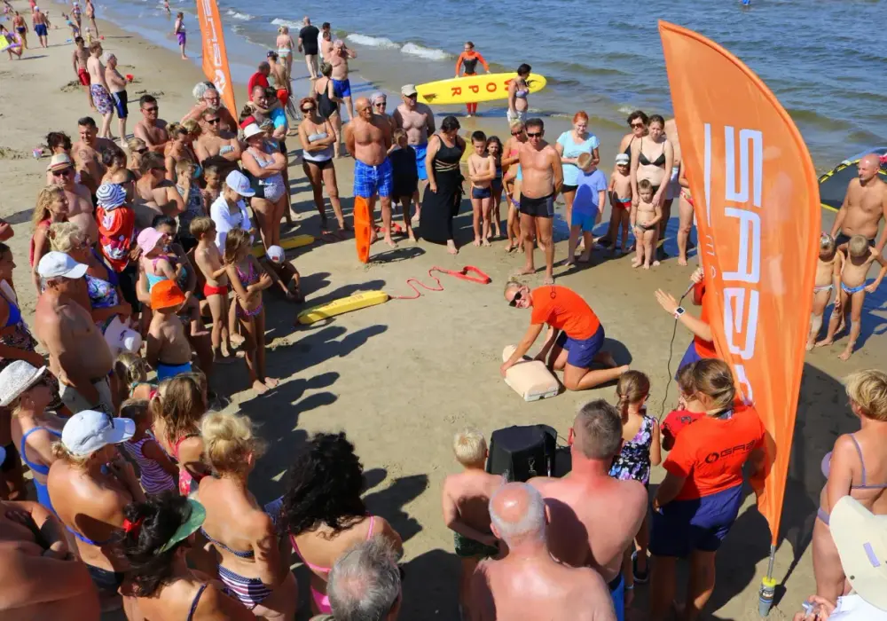 Plaża w Swarzewie - Praktyczny przewodnik. Uniknij rozczarowań
