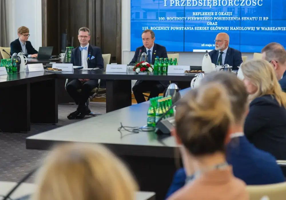 Co oznacza pojęcie senat? Rola i znaczenie w Polsce