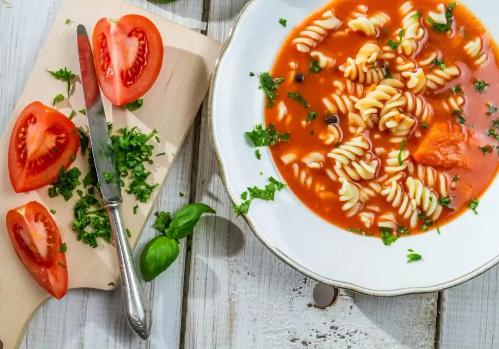 Zupa pomidorowa jak u babci - Jak uzyskać ten idealny, domowy smak?