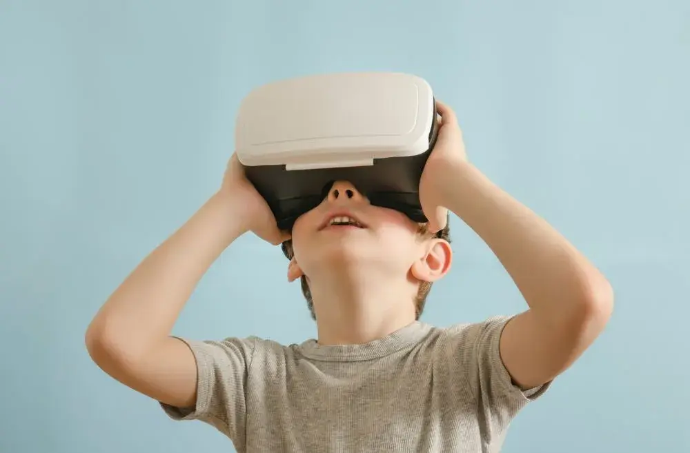 Czy VR jest bezpieczne dla dzieci? Korzyści, zagrożenia i praktyczne porady dla rodziców