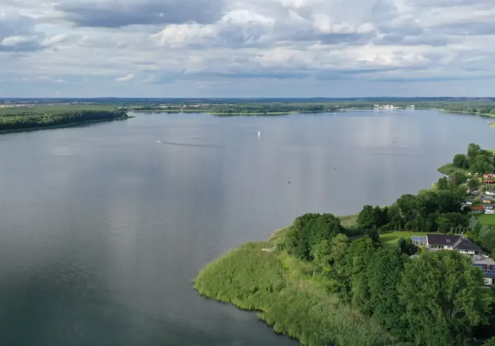 Jezioro w Boszkowie - wszystko o plażach, atrakcjach i wypoczynku 2025