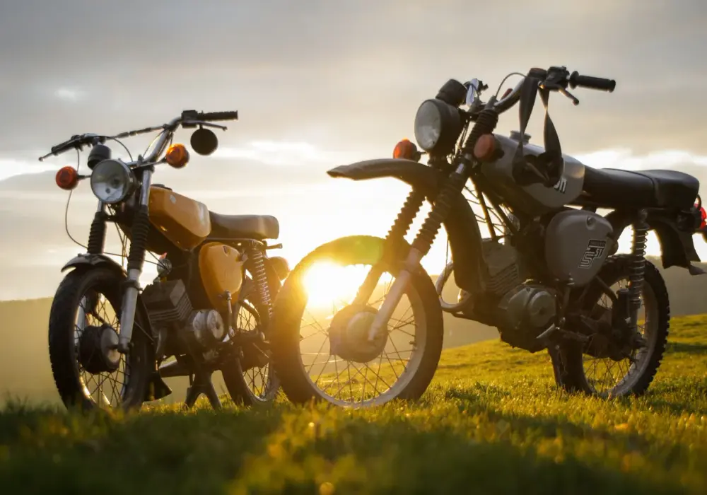 Sezon motocyklowy: kiedy dokładnie zaczyna się i kończy? Sprawdź daty i porady!