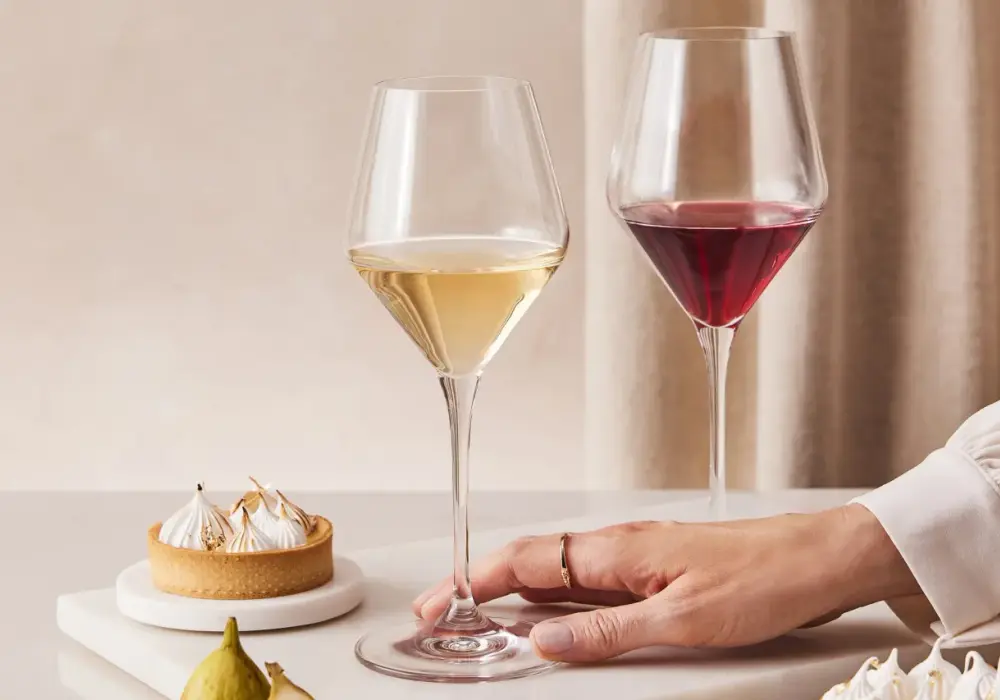 Czy wino może się przeterminować? Sprawdź, jak uniknąć zepsucia