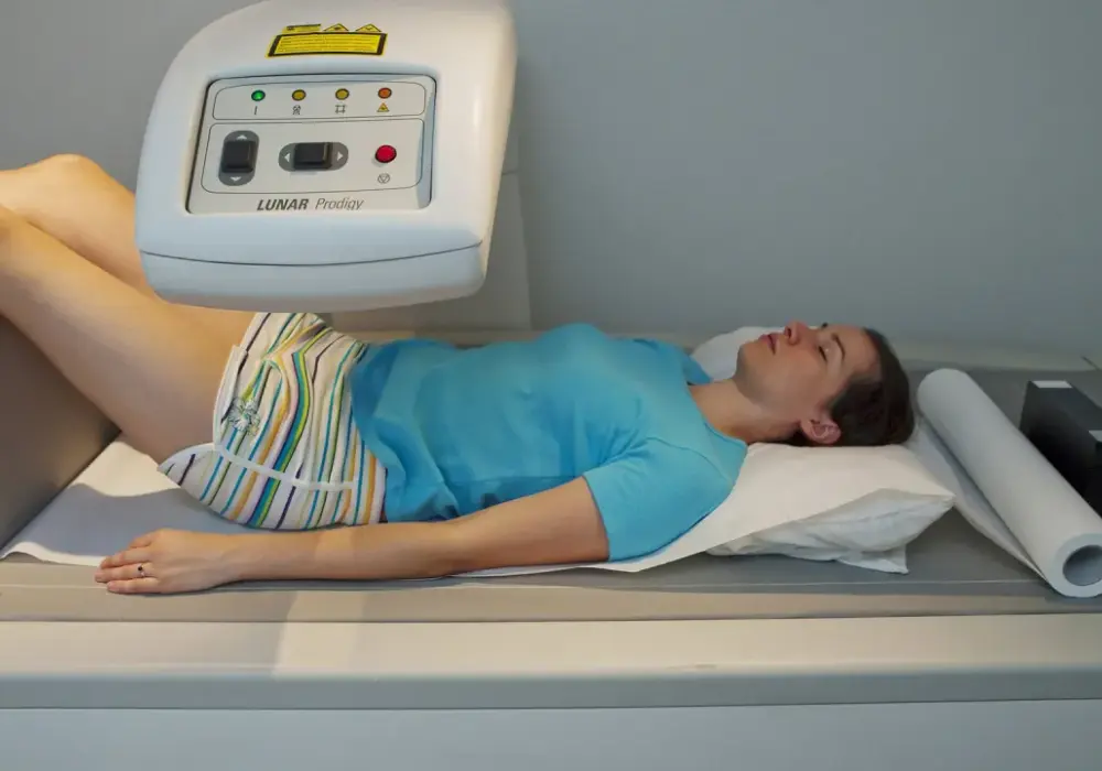 Gdzie zrobić badanie na osteoporozę i co warto wiedzieć przed wizytą