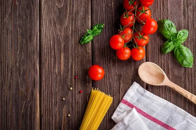 Ile gotować makaron spaghetti Lubella, aby uniknąć klejenia?