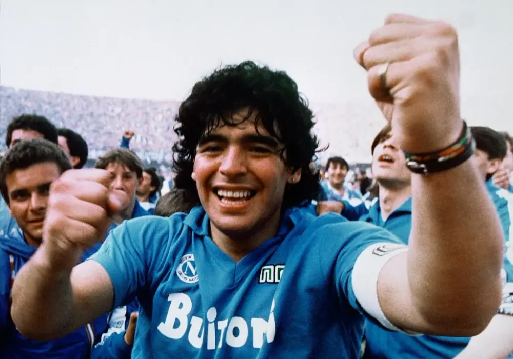 Czy Diego Maradona żyje? Prawda o jego śmierci i dziedzictwie