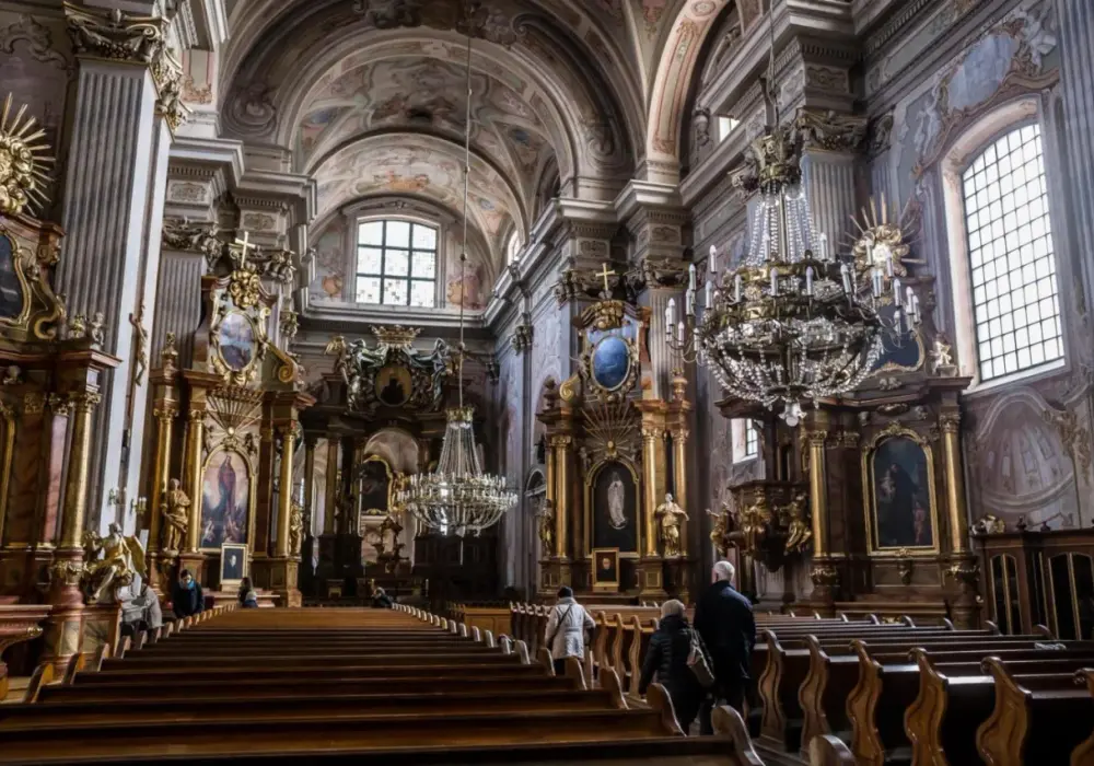 Ile jest kościołów w Warszawie? Zaskakujące liczby i ciekawostki