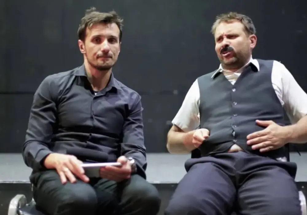 Kabaret po angielsku - znaczenie, historia i słynne występy