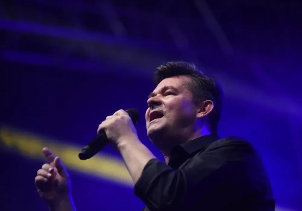 Ile kosztuje koncert disco polo? Zaskakujące ceny i czynniki wpływające na koszty