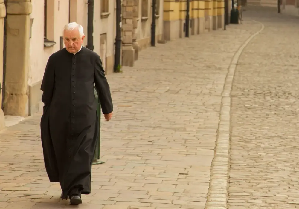 Jak napisać pożegnanie dla księdza z serca i wdzięcznością