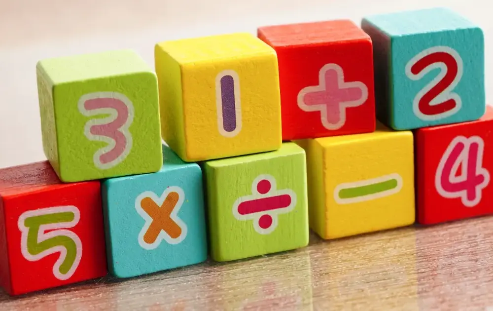 Zajęcia kreatywne z matematyki, które uczą przez zabawę i radość