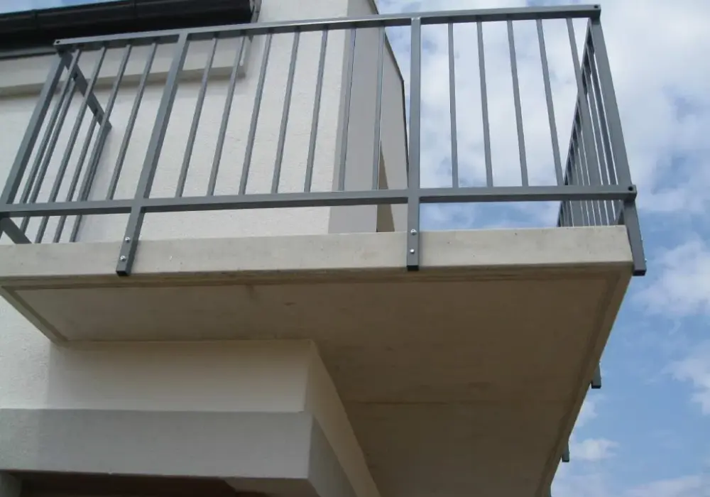 Balkony prefabrykowane w Poznaniu: ceny, firmy i zalety montażu