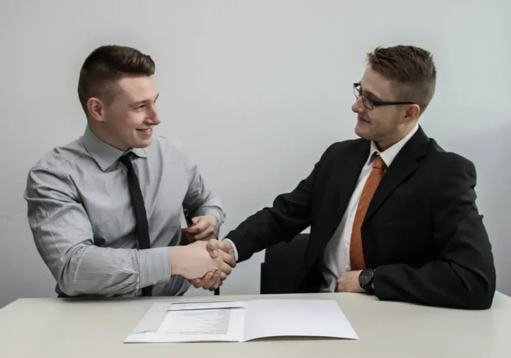 Odmowa urlopu przez pracodawcę — kiedy jest legalna i jak się odwołać