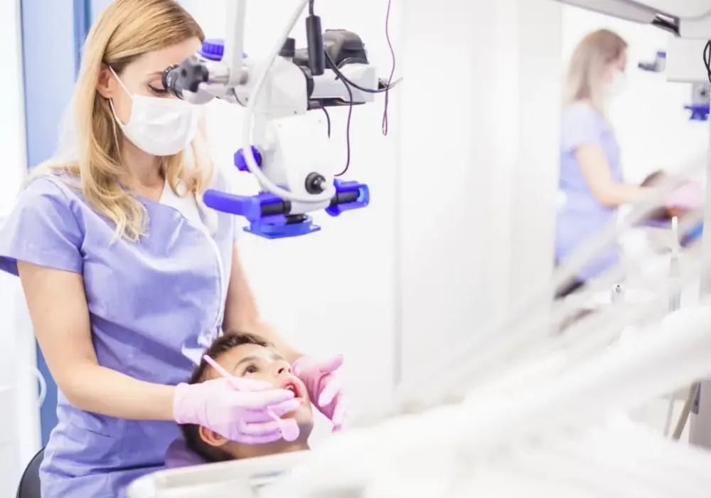 Mikroskop w stomatologii: przełom w precyzyjnym leczeniu
