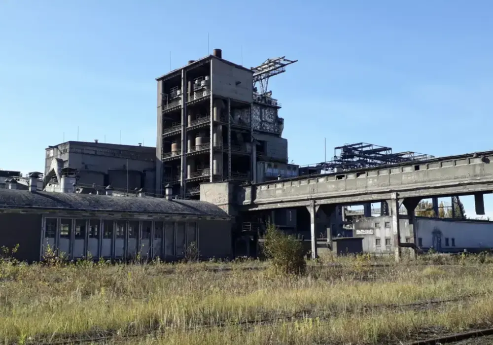 Jak przygotować teren poprzemysłowy pod inwestycję? Procedury badań geotechnicznych