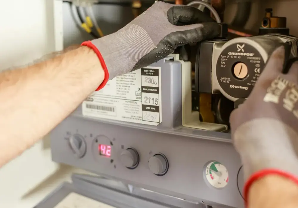 Kiedy instalacja zaworu temperaturowego w kotle gazowym jest konieczna i jak to wpływa na jego żywotność?