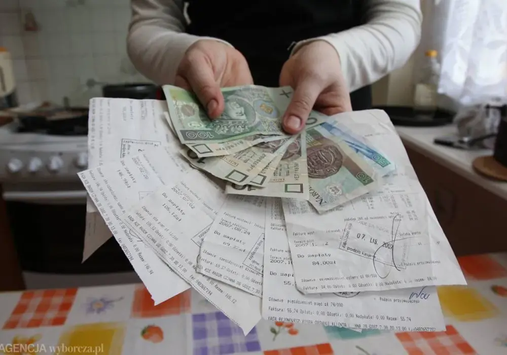 Kto płaci czynsz po śmierci właściciela? Obowiązki spadkobierców