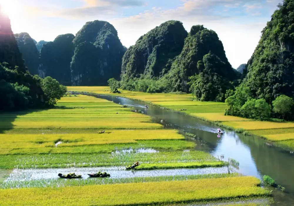 Czemu Ninh Binh nazywają lądowym Ha Long Bay? To cud Wietnamu