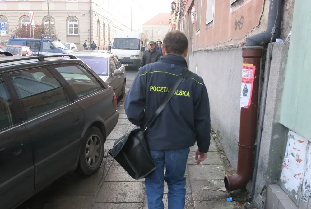 Kiedy pracownicy Poczty Polskiej dostaną akcje? Oto co musisz wiedzieć