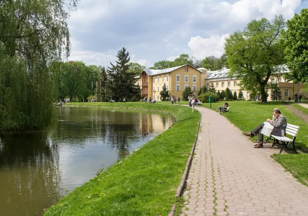Ile kosztuje pobyt w sanatorium NFZ: wszystkie opłaty i ceny turnusów