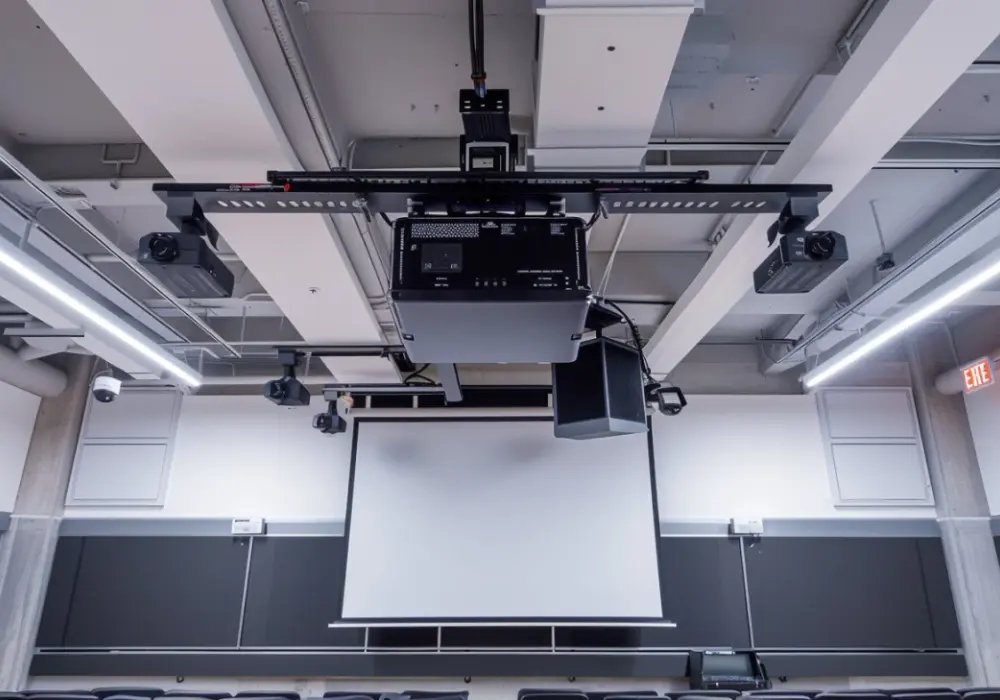 Mocowania sufitowe - stabilna instalacja projektorów i lamp