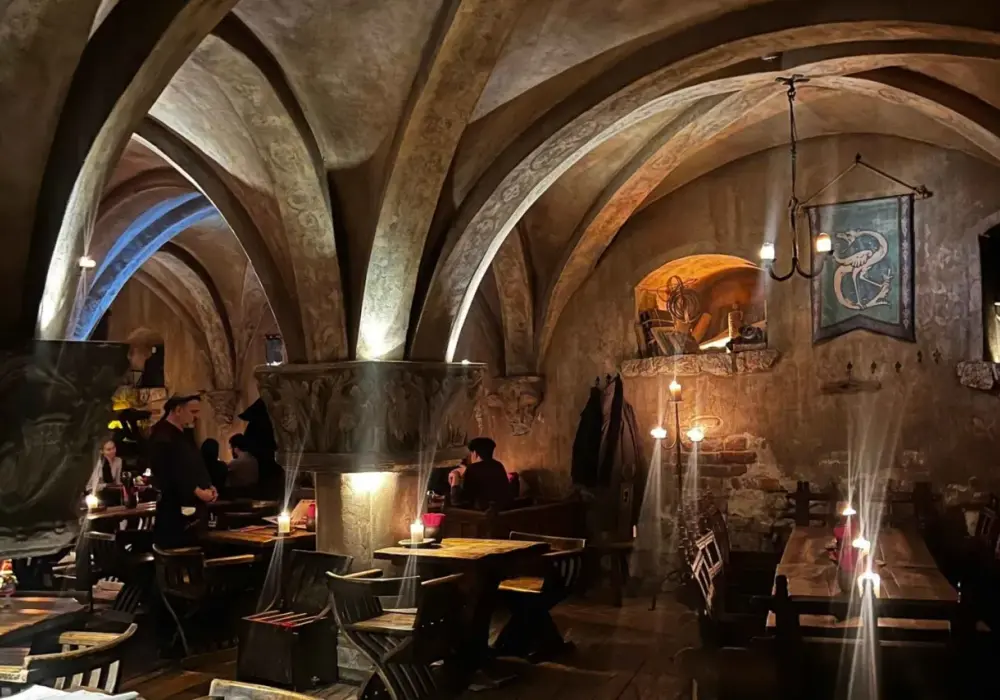 Najlepsze restauracje w Rydze: polecane miejsca gdzie zjeść w 2025
