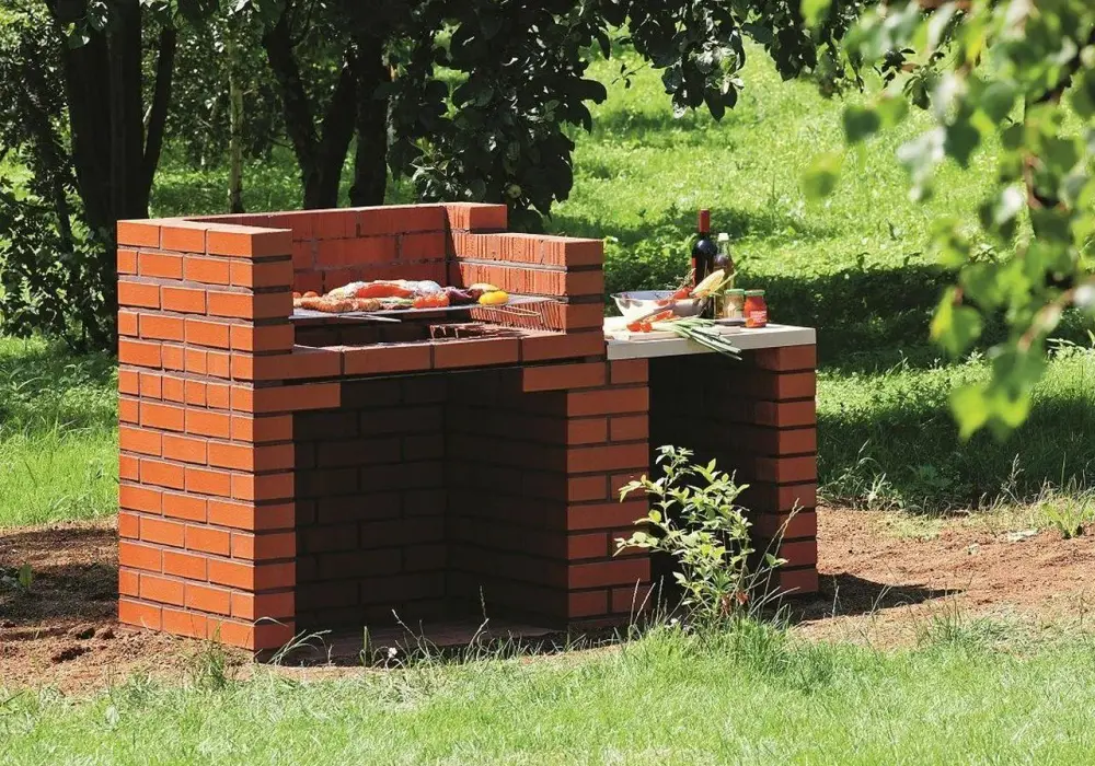 Jak zrobić grilla z cegły i cieszyć się smakiem letnich wieczorów