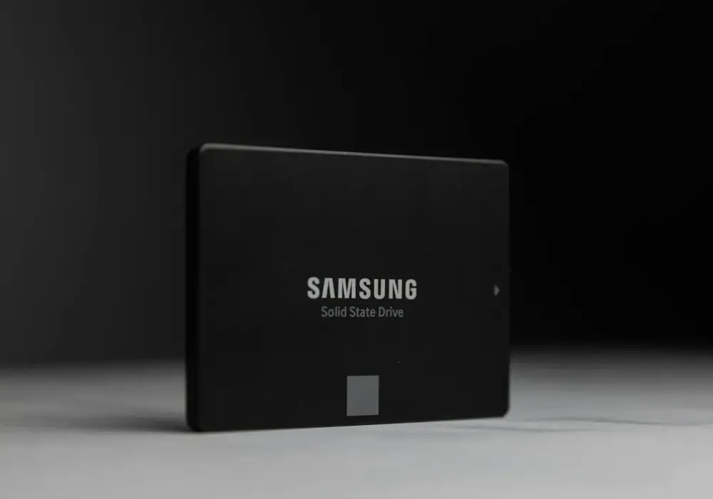 Jak dysk SSD wpływa na pracę całego komputera? Wyjaśniamy