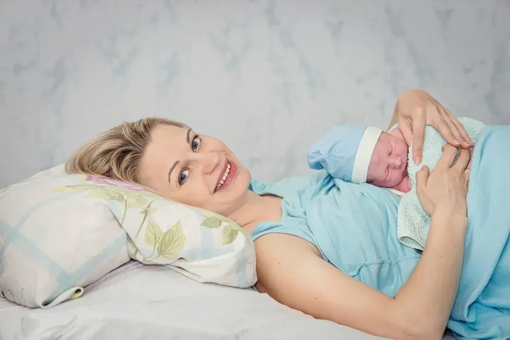 Kiedy wróci okres po porodzie? Ważne informacje dla mam