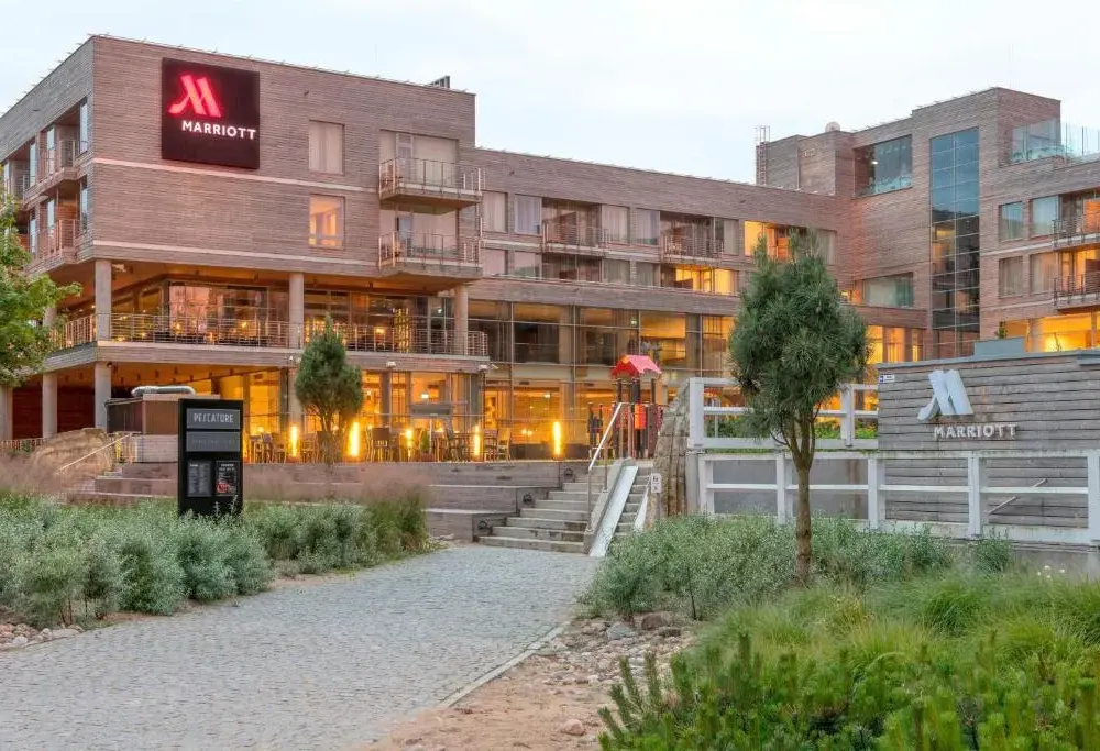 Sopot Hotel Marriott: najważniejsze informacje o luksusowym wypoczynku