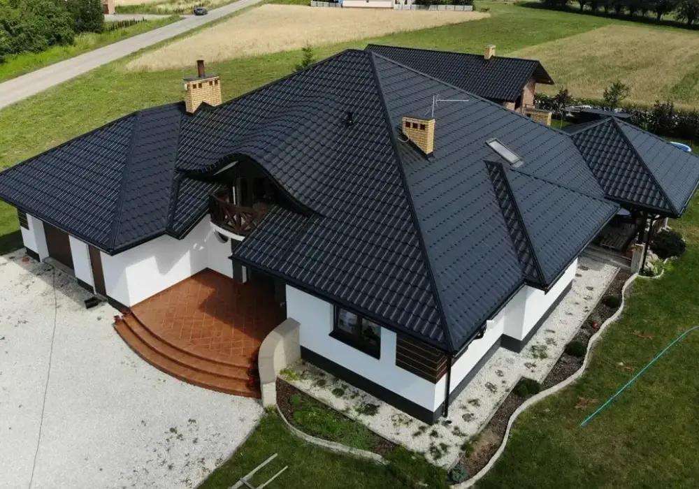 Ile kosztuje pokrycie dachu dachówką? Kluczowe informacje i porady